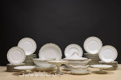 Service de table en porcelaine de Limoges....