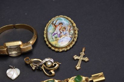 Lot de bijoux fantaisie des années 1950:...