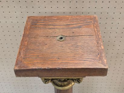 Paire de colonnes support en bois naturel...