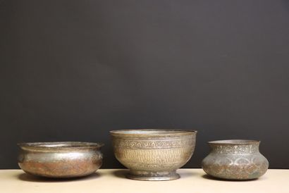 Trois coupes d'Afrique du nord. 
H. :7 cm....