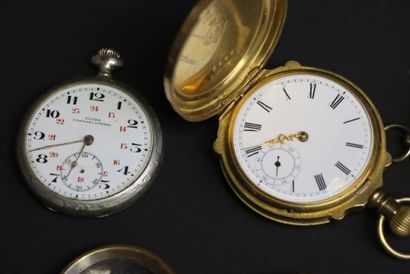 Lot comprenant:
Deux montres à goussets,...