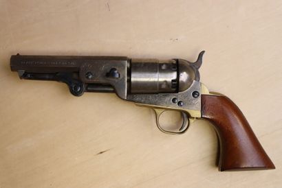 Réplique revolver poudre noire Colt calibre...