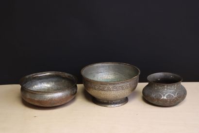 Trois coupes d'Afrique du nord. 
H. :7 cm....