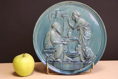 L'hiver, d'après Thorvaldsen
Grand médaillon...