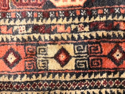 Tapis 
150 x 100 cm.