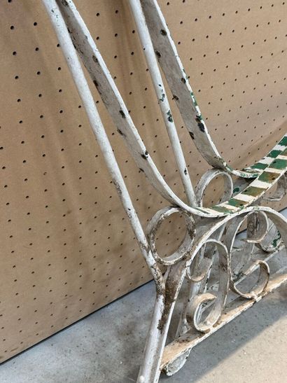 Pieds de banc en fer forgé. 
77 x 80 x 4...