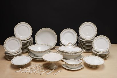 Service de table en porcelaine de Limoges....