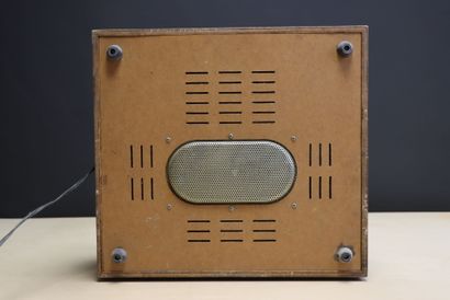 Poste SONY TC-366 tape Player
39 x 42 x 18...