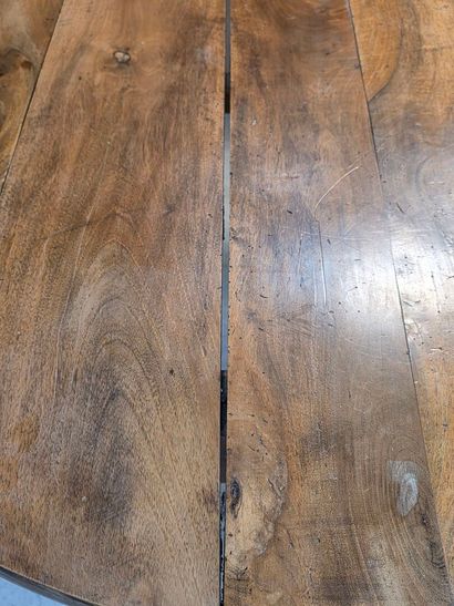 Table à volets
H: 72 x 119 x 65 cm
H: 72...