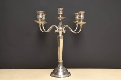 Candélabre à cinq lumières en métal.
H: 39.5...