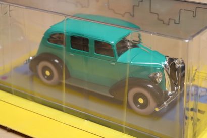 TINTIN en Amérique. 
Réunion de deux miniatures...