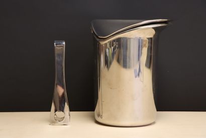 Georg JENSEN. 
Seau à glaçon et pince en...