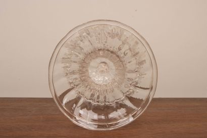Verre Römer à décor en application
Hollande...