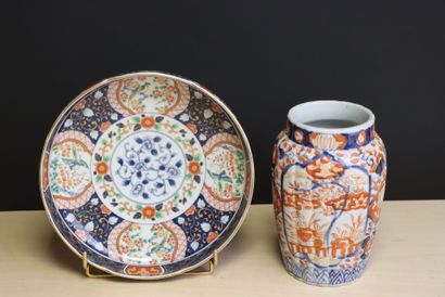 Vase et coupe creuse en porcelaine du Japon...