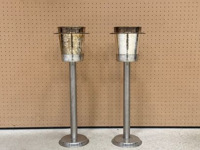Paire de seaux à champagne en métal argenté...