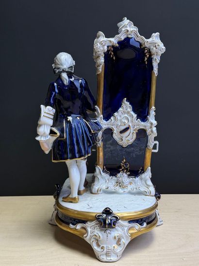 Manufacture ROYAL DUX. 
