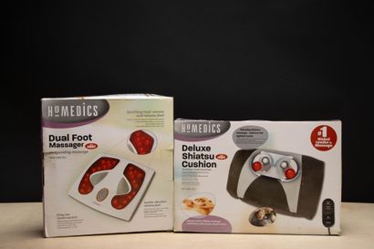 Deux appareils de massage électriques 
-...