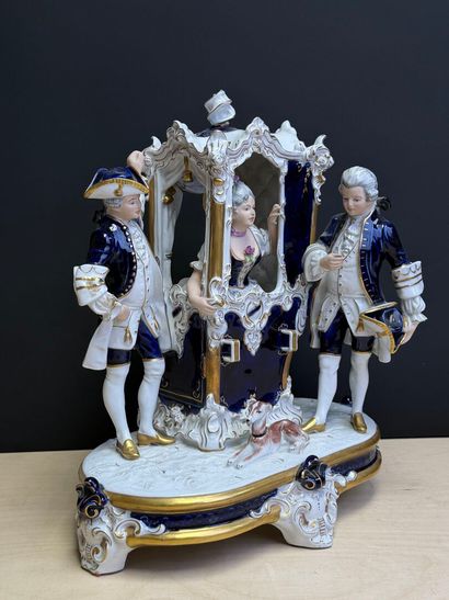 Manufacture ROYAL DUX. 
