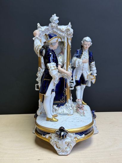 Manufacture ROYAL DUX. 
