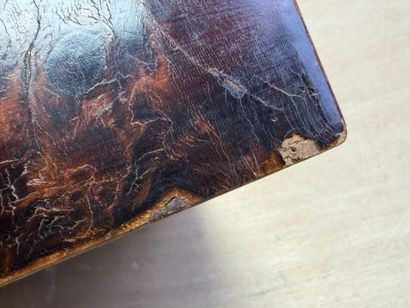 Coffret en placage loupe et marqueterie de...