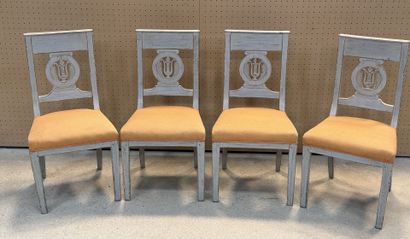 Suite de quatre chaises Directoire. 
H. :...