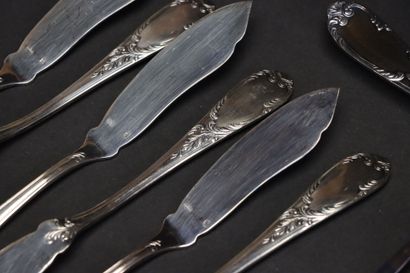 Ménagère de couverts à poisson en métal argenté,...