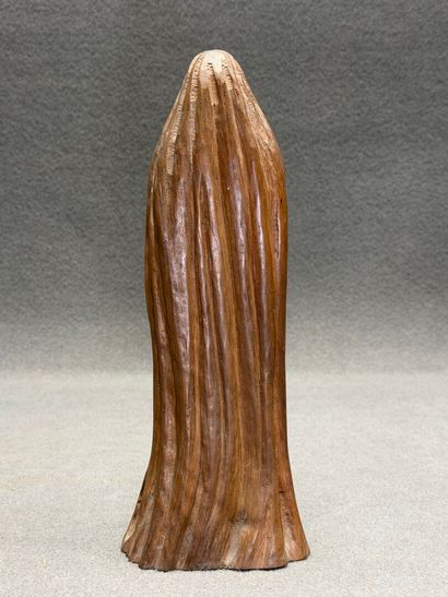 Vierge. 
Statuette en bois sculpté.
H. :33...