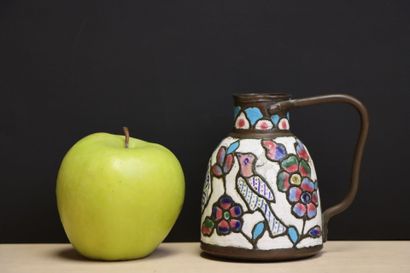 Pichet en émaux cloisonné. 
Iran ou Turquie...