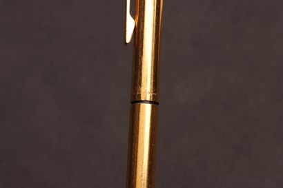 Waterman. 
Trois stylos billes dont deux...