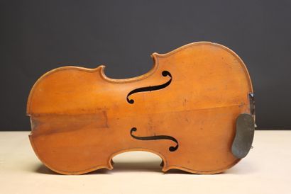 Violon démonté portant une étiquette Socquet.
Longueur...
