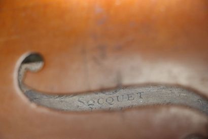 Violon démonté portant une étiquette Socquet.
Longueur...