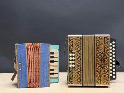 Accordéon Hohner et petit accordéon jouet...