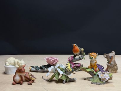 Huit sujets animaliers en biscuit
H. :de...