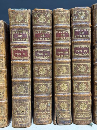 Quinze livres reliés XVIII°:
Dictionnaire...