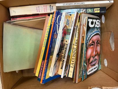 Trois cartons de livres divers