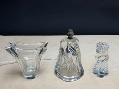 DAUM FRANCE. 
Pied de lampe et vase. 
on...