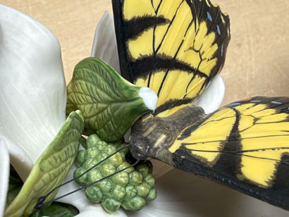 Huit sujets animaliers en biscuit
H. :de...