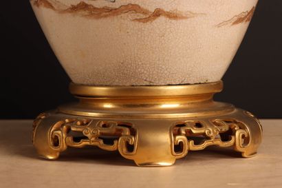 Pied de lampe en faience de Satsuma, monture...