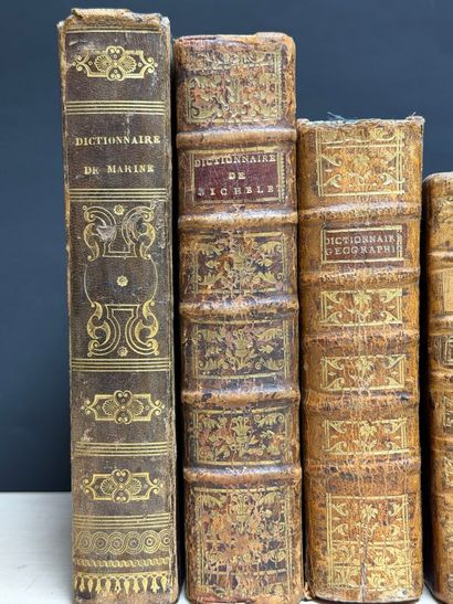 Quinze livres reliés XVIII°:
Dictionnaire...