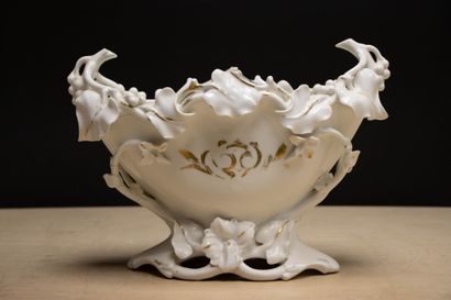 Vase de marié en porcelaine de Paris. 
29...