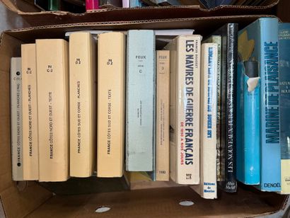 Deux cartons de livres: Navigation, Automobile,...