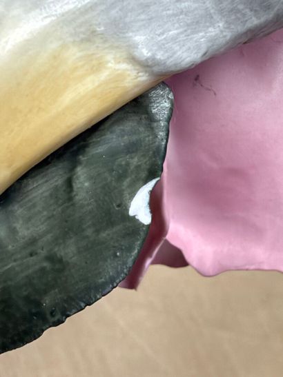 Huit sujets animaliers en biscuit
H. :de...