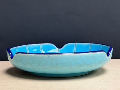 LONGWY. 
Cendrier en faience BNCI 
D. :13,5...