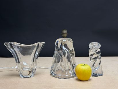 DAUM FRANCE. 
Pied de lampe et vase. 
on...