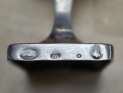 Petite coupe en argent
70 gr
H:6 x 7 x 5...