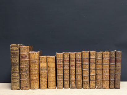 Quinze livres reliés XVIII°:
Dictionnaire...