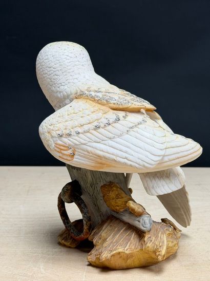 Deux chouettes en biscuit
H. :24 cm et 26...