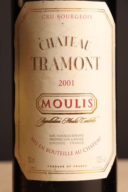 Cinq bouteilles : 1 Henri Maire, 2 Chateau...
