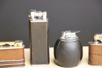Collection de six briquets de table. 
H....