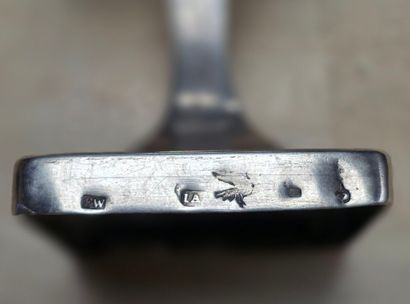 Petite coupe en argent
70 gr
H:6 x 7 x 5...
